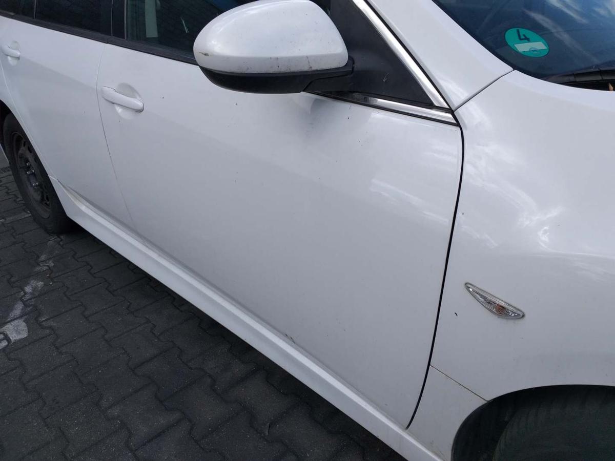 Mazda 6 GH original Tür vorn rechts Weiß Rohbau Bj.2009